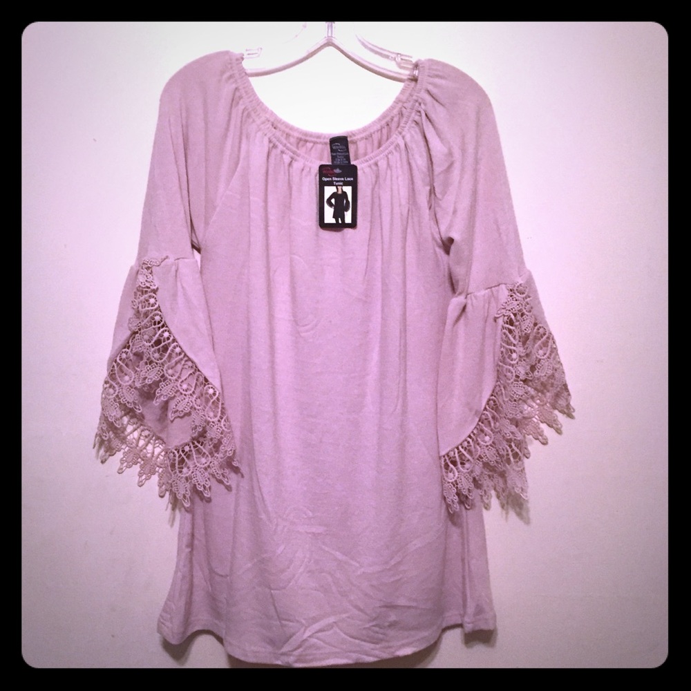 🌺SALE🌺NWT Tunic